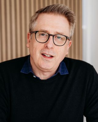 Photo of Andrew Cheshire, MUKCP, Psychotherapist