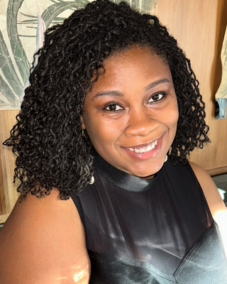 Photo of Raven T, LCSW, Clinical Social Work/Therapist