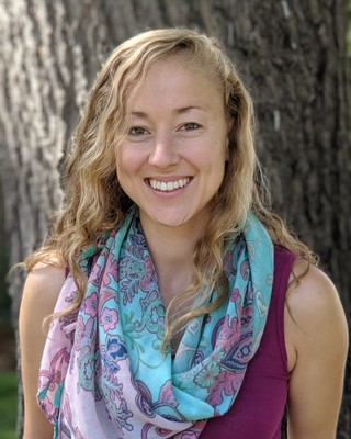 Photo of Lindsey Calder, LCSW, Clinical Social Work/Therapist