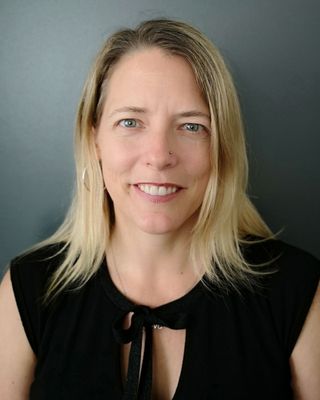 Photo of Siri Brown, MA, CCC, Counsellor