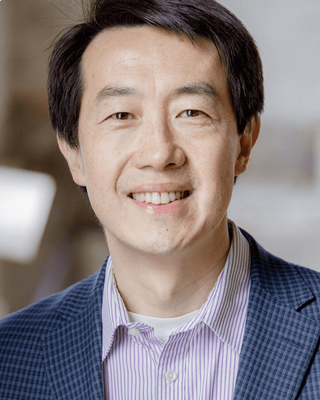 Photo of Chris Hao, MA(CP), MA, Registered Psychotherapist