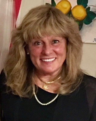 Photo of Laura J Klein, MD