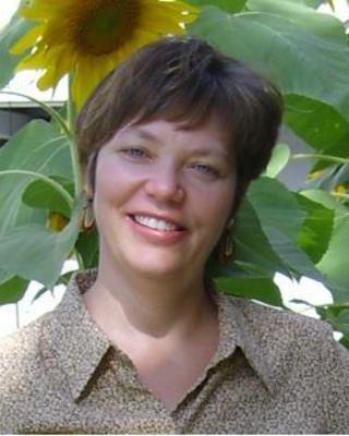 Photo of Anna Earle Green, MA, RP, RMFT, C HYP, EMDR, Marriage & Family Therapist