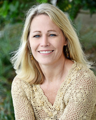 Photo of Joelle Bangsund, MSW, LCSW, CMFSW, Clinical Social Work/Therapist