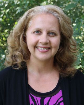 Photo of Suzanne Magnuson, LPCC, Counselor