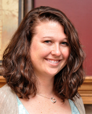 Photo of Stephanie MacDonald, MSW, LISW-S, Clinical Social Work/Therapist