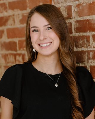 Photo of Taylor Kinman, MS, LPC, LPCA, Licensed Professional Counselor