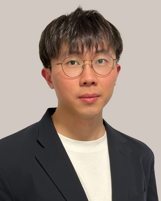 Photo of Alex Lam, RSW, BSW, Registered Social Worker