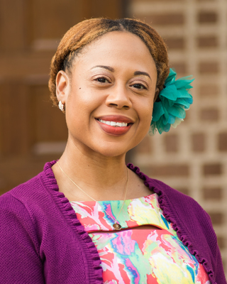 Photo of Roslyn L. Ashford, PhD, LPC, NCC, Licensed Professional Counselor