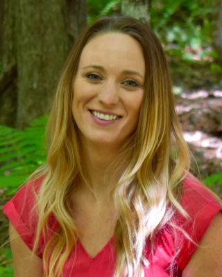 Photo of Hannah Kazilionis, LCSW, Clinical Social Work/Therapist