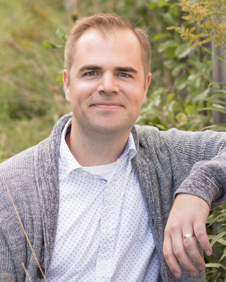 Photo of Asher Dreise, MDiv, RP, Registered Psychotherapist