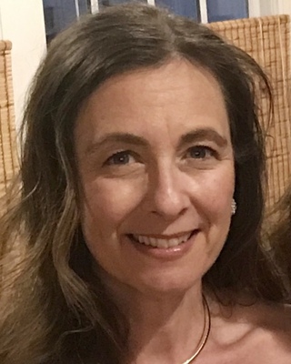 Photo of Elyssa Kahn, PhD, Psychologist