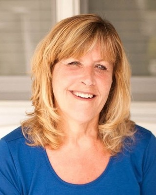 Photo of Beth Aitken, MA, LGPC, Counselor