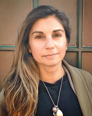 Photo of Veena Ugargol, MBABCP, Psychotherapist