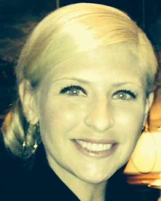 Photo of Elizabeth Bischoff, PsyD, Psychologist