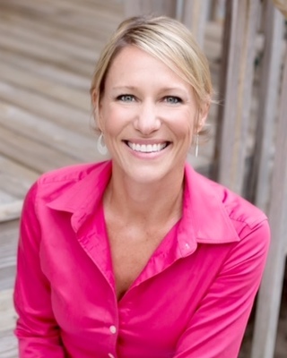 Photo of Julie M Simons, LCSW, Clinical Social Work/Therapist