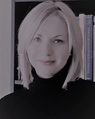 Photo of Lara Korh, RP, Registered Psychotherapist