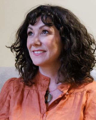 Photo of Ciara Merrifield, MSc, AMHSW, Clinical Social Work/Therapist