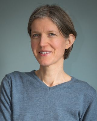 Photo of Nelleke Strik, CCC, RCT, MEd, MA, PhD, Counsellor