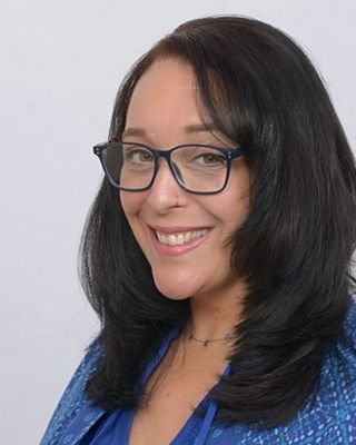 Photo of Nara Pezolano - Rae of Light Counseling Services, LCSW, CCTP, CSTIP, Clinical Social Work/Therapist