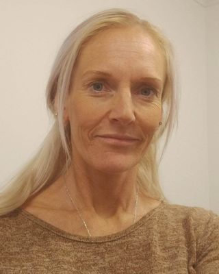 Photo of Dr Jess Siegle - Empowered Mind and Body, PhD, PACFA, Counsellor