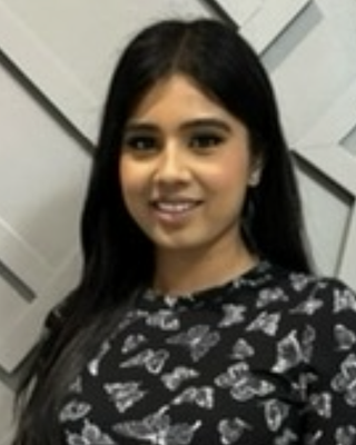 Photo of Malavikka Sinnarasa - Niyamma Therapy - Malavikka Sinnarasa, RP-Q, MHAW, Registered Psychotherapist (Qualifying)