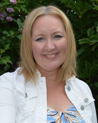 Photo of Karrie Generoux, BSW, RSW, CYW, RP, Registered Psychotherapist