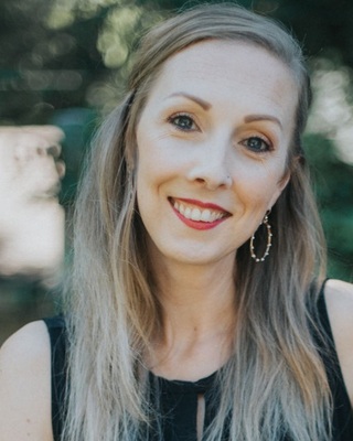 Photo of Chelsea Avram, MACP, BA, Registered Psychotherapist