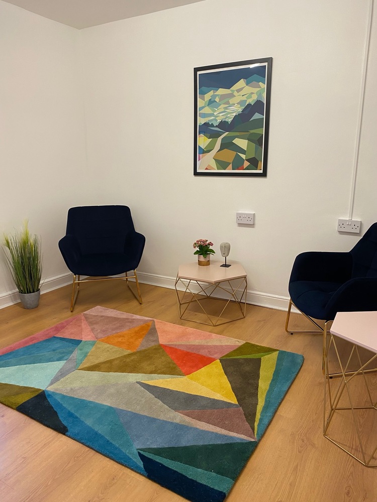 I offer a warm, welcoming and private space for face-to-face counselling in Newtownabbey. I also offer telephone and online counselling via Zoom.