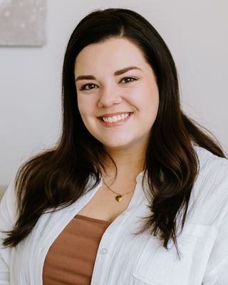 Photo of McKenna Bebee, MACP, Registered Psychotherapist (Qualifying)