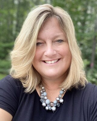 Photo of Jen Lacasse, MA, LCMHC, Counselor