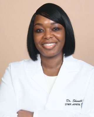 Photo of Dr. Shenell Graham, DNP, APRN, PMHNP, Psychiatric Nurse Practitioner