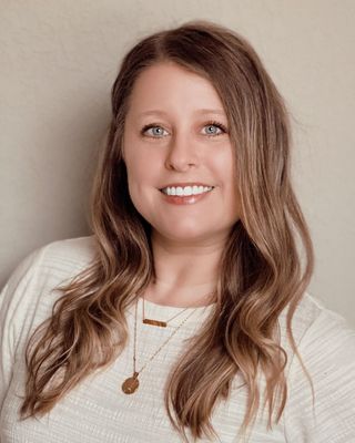 Photo of Lindsey Sansing, MSN, APRN, PMHNP, BC, Psychiatric Nurse Practitioner