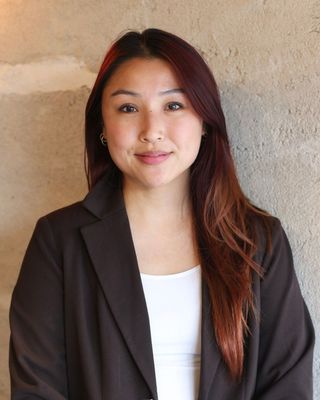 Photo of Mimian Cheng, MTA, MMT, Registered Psychotherapist (Qualifying)