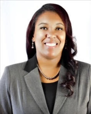 Photo of Shinah Quinn Russell, EdD, LPC, NCC, ACS, Licensed Professional Counselor