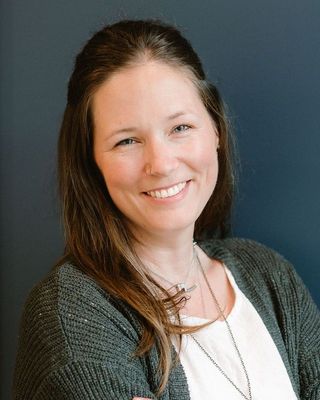 Photo of Lindsay McNeil, DPsyc, Psychologist