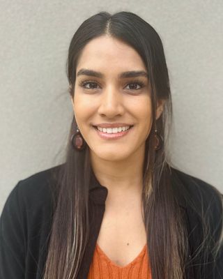 Photo of Alina Naik, NP, Psychiatric Nurse Practitioner