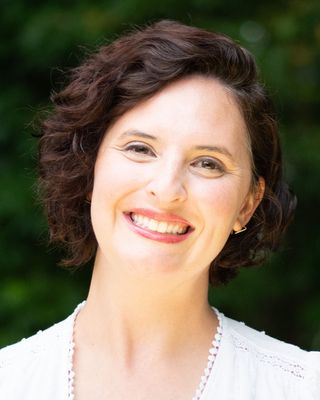 Photo of Monique Wischusen, MS, LMFT, Marriage & Family Therapist