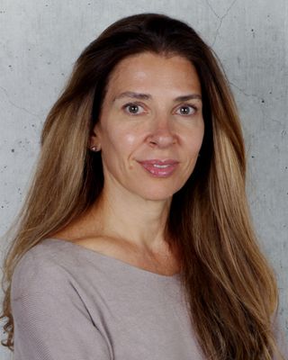 Photo of Helen Calligeris, Registered Psychotherapist (Qualifying)