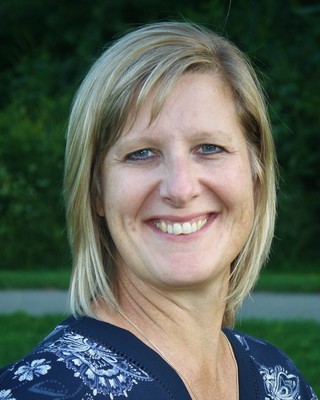 Photo of Nancy Dueck, Registered Psychotherapist