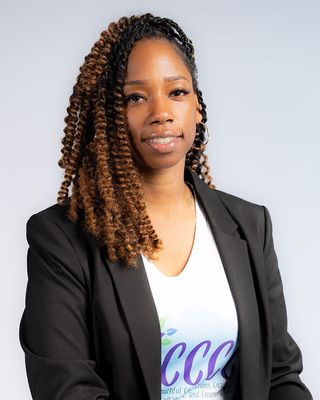 Photo of Janiqua Obey, MSW, LCSW, Clinical Social Work/Therapist