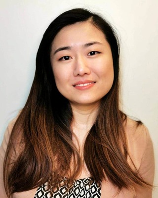 Photo of Vivian Xu, BSc, MEd, RP, Registered Psychotherapist