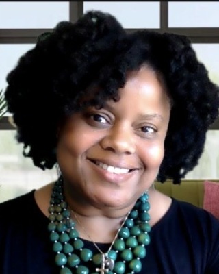 Photo of Dr. Nyasha Grayman | Counseling Psychologist, PhD, Counselor