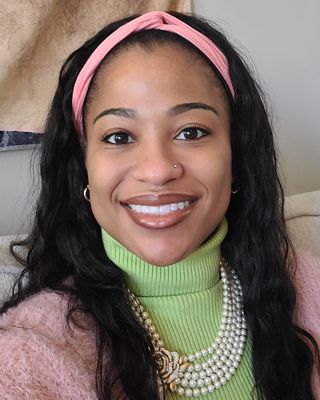 Photo of Shontanae Green, LPC, MS, NCC, Licensed Professional Counselor