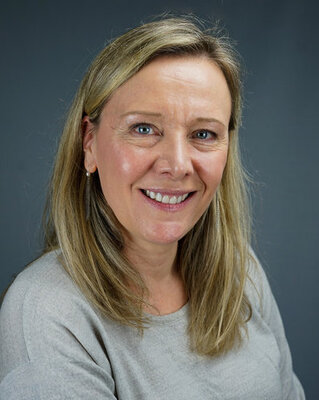 Photo of Elizabeth Davies, LPC, CSAT, CMAT, EMDR II, Licensed Professional Counselor