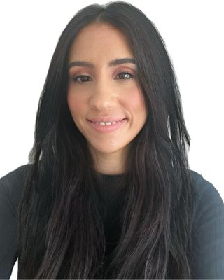 Photo of Sarah Nazim, RPQ, Registered Psychotherapist (Qualifying)