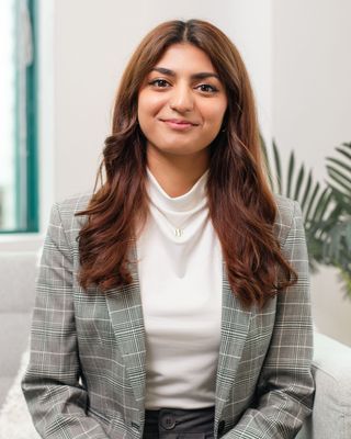 Photo of Duaa Ikram, MACP, (cand), Registered Psychotherapist (Qualifying)