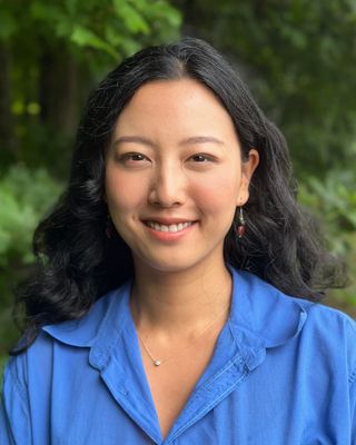 Photo of Jiyeon Jen Lim, Psychiatrist