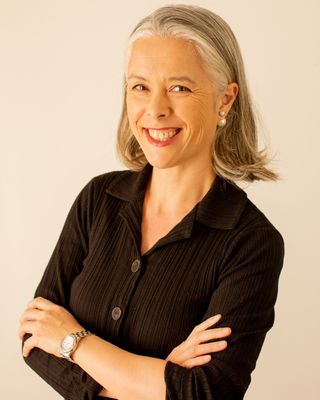 Photo of Dr Rebecca Chau, PsychD, PsyBA - Clin. Psych, Psychologist