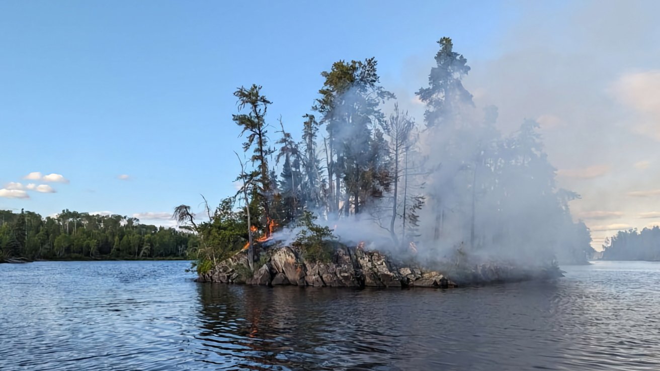 Dog Lake fire. Image shared by Eric Belanger via SooToday.